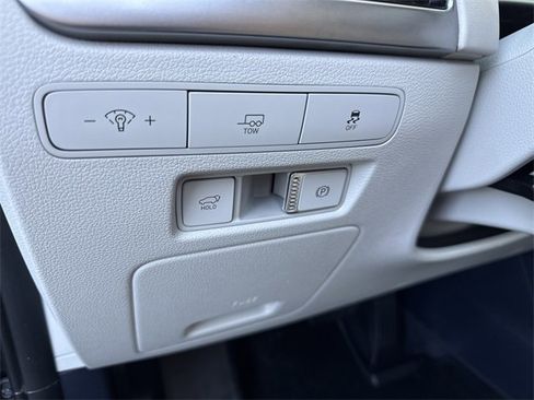 Used 2023 Hyundai Palisade Limited image 19