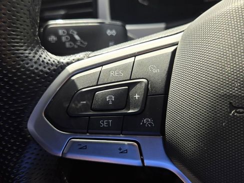 Used 2023 Volkswagen Atlas Cross Sport SEL R-Line image 26