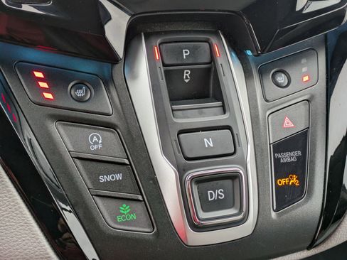 Certified 2024 Honda Odyssey Touring image 17