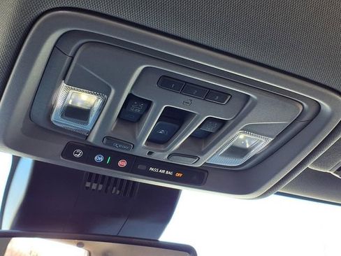 Used 2023 Chevrolet Silverado 1500 LTZ w/ LTZ Premium Package image 15