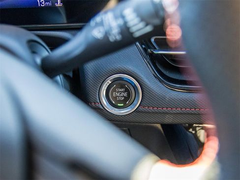 New 2025 Chevrolet TrailBlazer RS w/ Convenience Package image 25