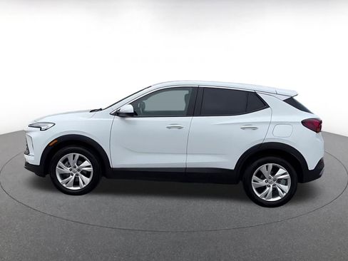 Used 2025 Buick Encore GX Preferred FWD image 9