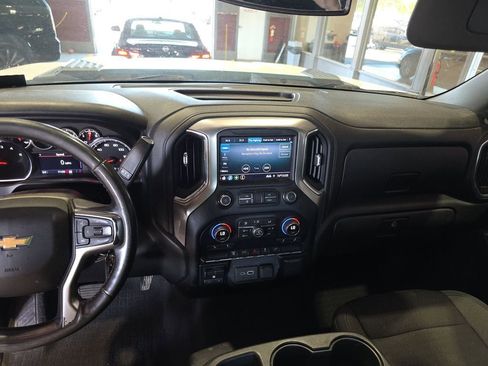 Used 2021 Chevrolet Silverado 2500 LT w/ Fleet Comfort Package AWD/4WD image 6