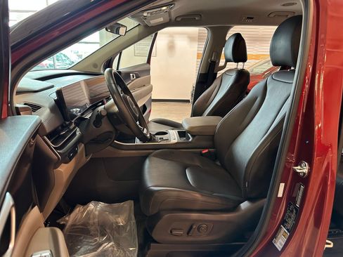 Used 2026 Kia Carnival FWD image 29