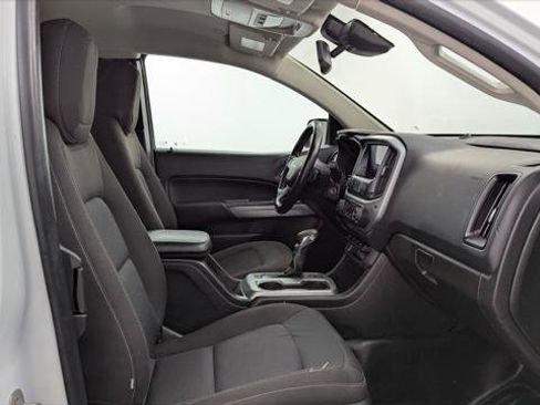 Used 2022 Chevrolet Colorado LT w/ Fleet Safety Package RWD image 16