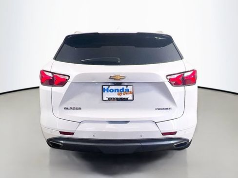Used 2020 Chevrolet Blazer Premier w/ Driver Confidence II Package FWD image 7