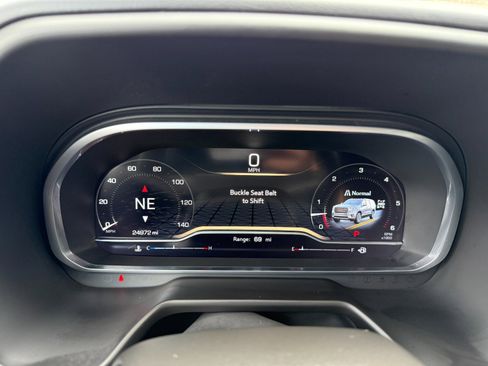 Used 2023 GMC Yukon XL SLT w/ Max Trailering Package image 29