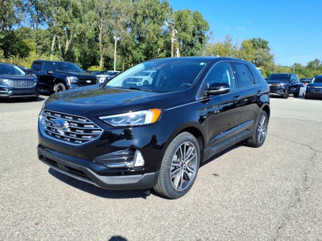 Certified 2024 Ford Edge Titanium w/ Equipment Group 301A AWD/4WD image 3