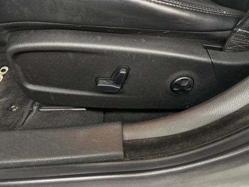 Used 2014 Chrysler 300 image 13