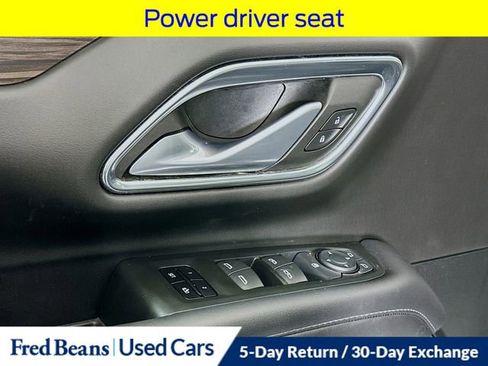 Used 2022 Chevrolet Suburban Z71 image 23