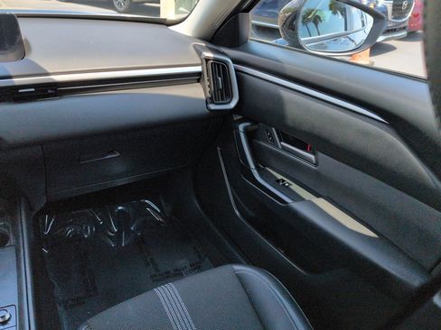 Used 2025 MAZDA CX-50 AWD 2.5 S w/ Weather Package image 18