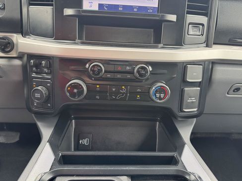 Used 2025 Ford F250 XLT w/ FX4 Off-Road Package image 14