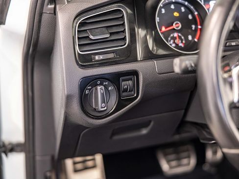 Used 2017 Volkswagen GTI S FWD image 19