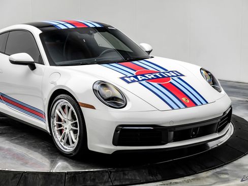 Used 2020 Porsche 911 Carrera RWD image 31