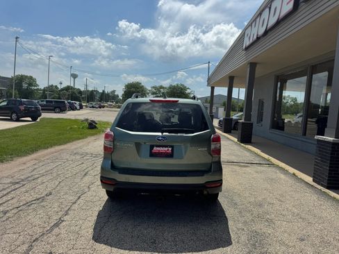 Used 2016 Subaru Forester 2.5i Premium AWD/4WD image 4