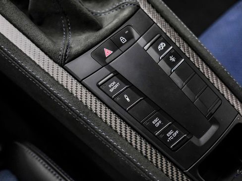 Used 2025 Porsche 718 Cayman GT4 RS RWD image 73