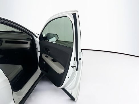 Used 2019 Honda HR-V LX image 29