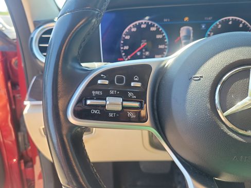 Used 2020 Mercedes-Benz E 350 Sedan image 25