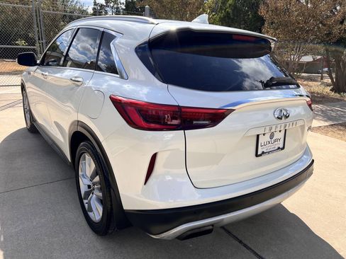 Used 2020 INFINITI QX50 Luxe w/ Navigation Package image 8