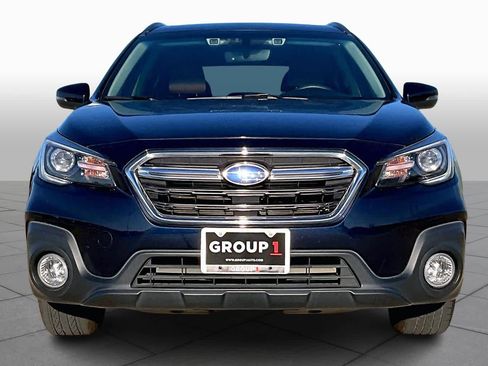 Used 2018 Subaru Outback 3.6R Touring AWD/4WD image 8