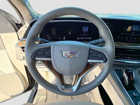 Used 2021 Cadillac Escalade ESV Premium Luxury Platinum AWD/4WD image 41