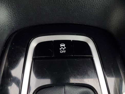 Used 2025 Toyota Corolla LE image 25