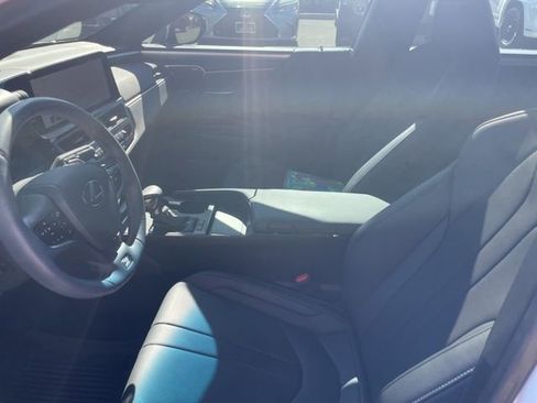 Used 2025 Lexus ES 300h F Sport w/ Accessory Package (Z2) FWD image 14