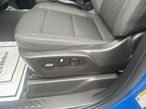 Used 2023 Chevrolet Silverado 1500 Custom image 12