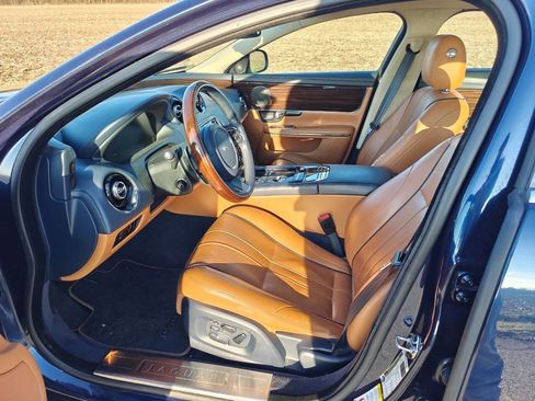 Used 2012 Jaguar XJ L image 9