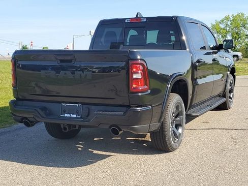 New 2026 RAM 1500 4x4 Crew Cab image 8