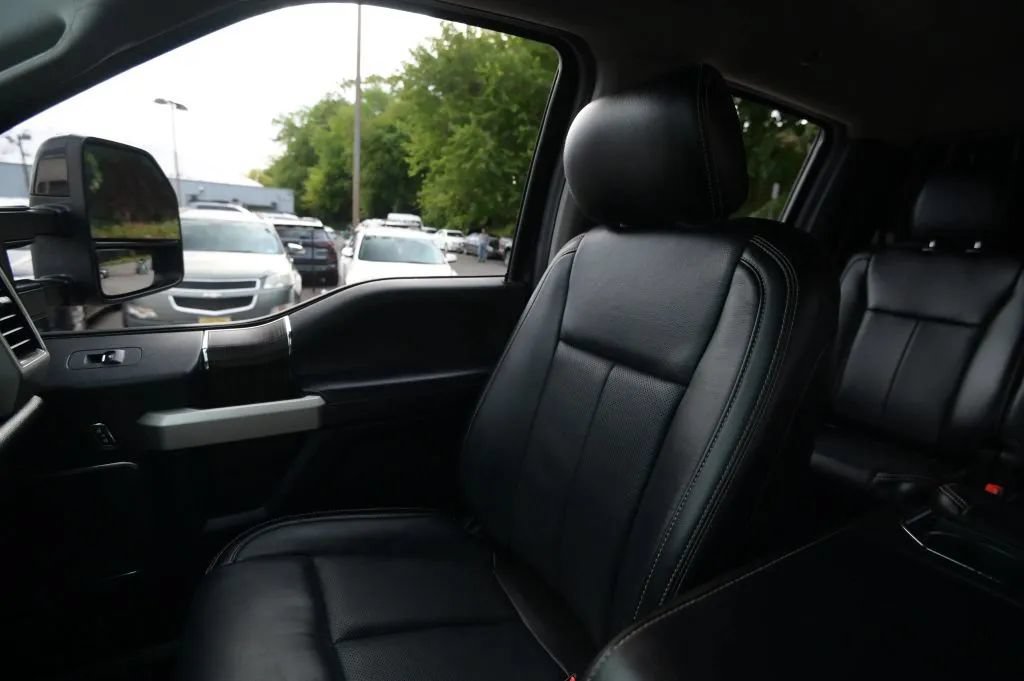 Used 2020 Ford F350 Lariat w/ Lariat Ultimate Package AWD/4WD image 33