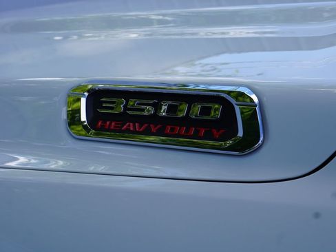 Used 2023 RAM 3500 Limited AWD/4WD image 11