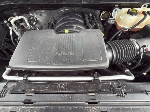 Used 2020 Chevrolet Silverado 1500 Custom w/ Custom Value Package AWD/4WD image 20
