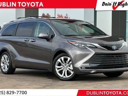 Certified 2024 Toyota Sienna Platinum