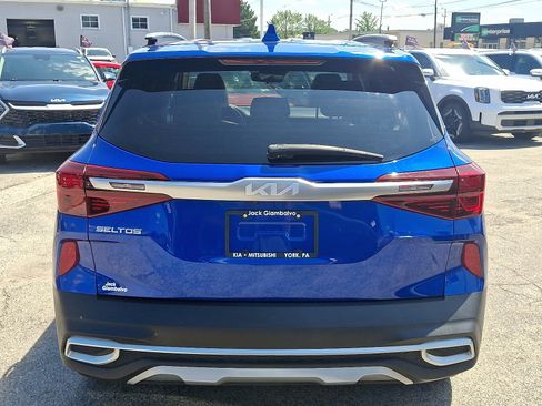 Used 2023 Kia Seltos EX image 6