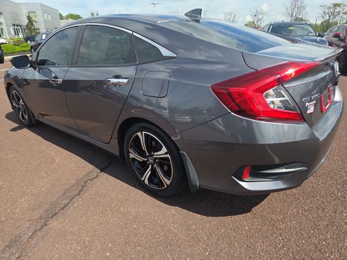 Used 2016 Honda Civic Touring image 5