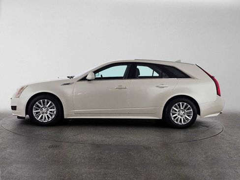 Used 2010 Cadillac CTS Luxury RWD image 6
