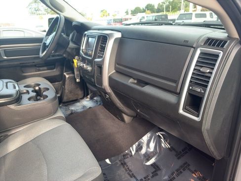 Used 2024 RAM 1500 Classic SLT image 24