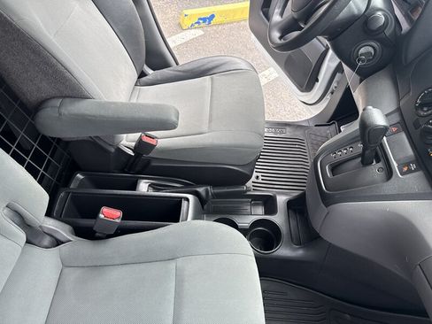 Used 2014 Nissan NV200 S FWD image 30