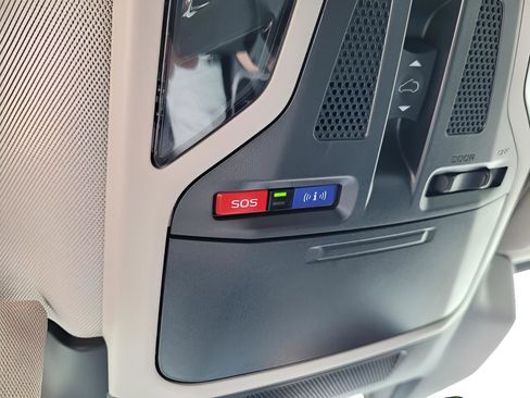 Used 2025 Subaru Outback Limited w/ Popular Package #2 image 34