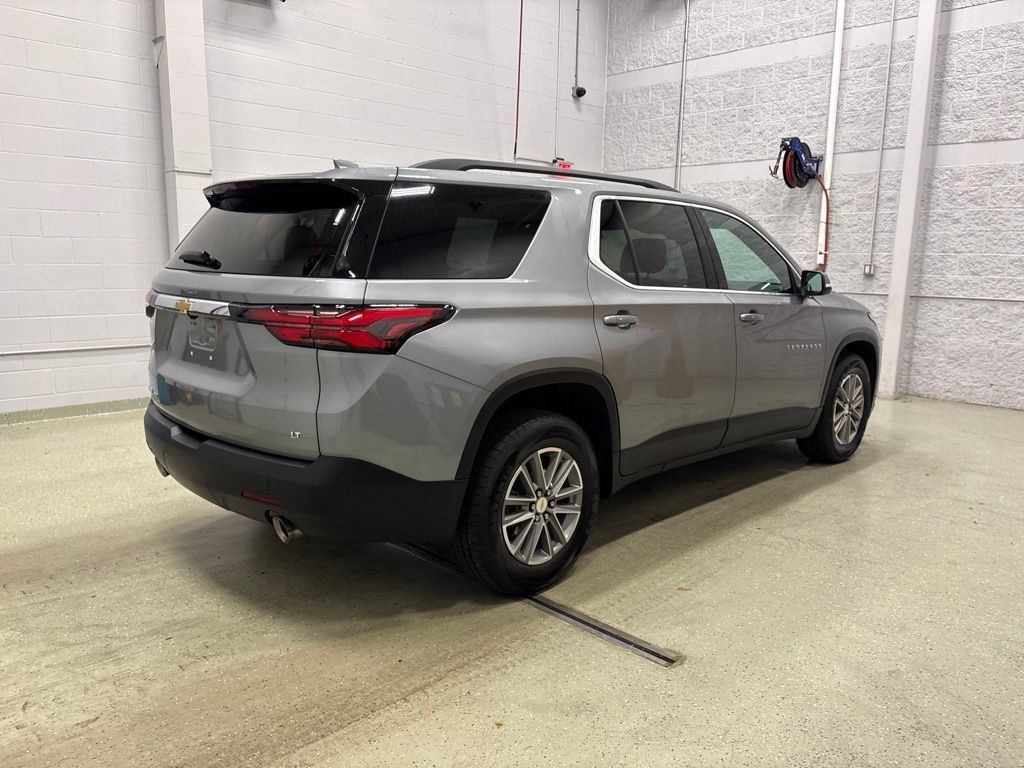 Used 2023 Chevrolet Traverse LT AWD/4WD image 4