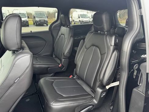 New 2026 Chrysler Voyager LX FWD image 20