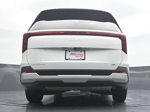 Used 2026 Kia Carnival LXS FWD image 31