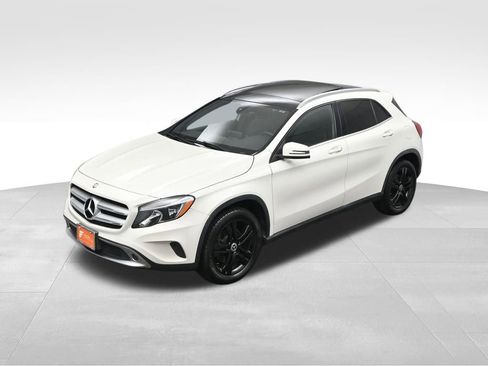 Used 2017 Mercedes-Benz GLA 250 GLA 250 image 43