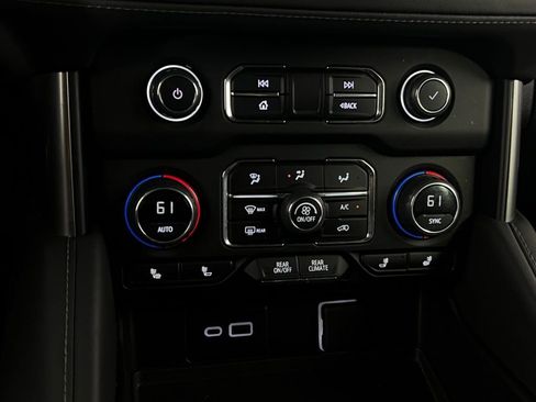 Used 2024 Chevrolet Tahoe LT image 12