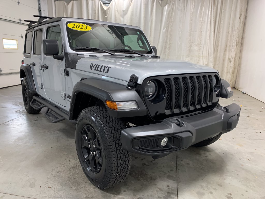 Used 2023 Jeep Wrangler Unlimited Sport AWD/4WD image 2