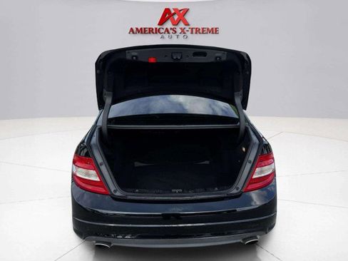 Used 2011 Mercedes-Benz C 300 Sport image 42