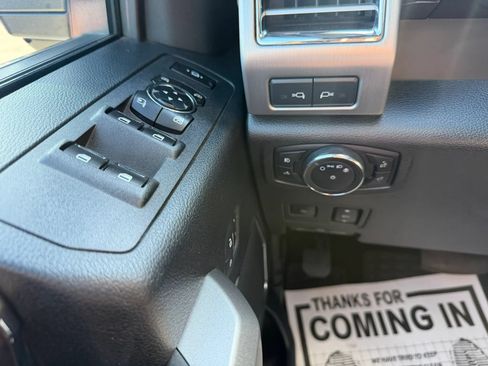 Used 2017 Ford F450 Platinum w/ Platinum Ultimate Package AWD/4WD image 25