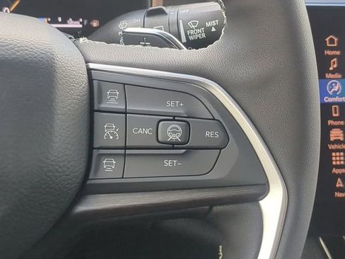 New 2026 Jeep Grand Cherokee L Limited RWD image 33