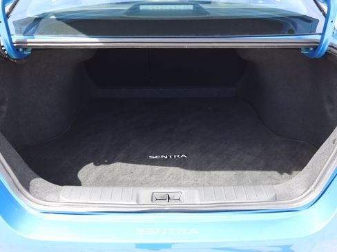 Used 2024 Nissan Sentra SR w/ SR Premium Package FWD image 25